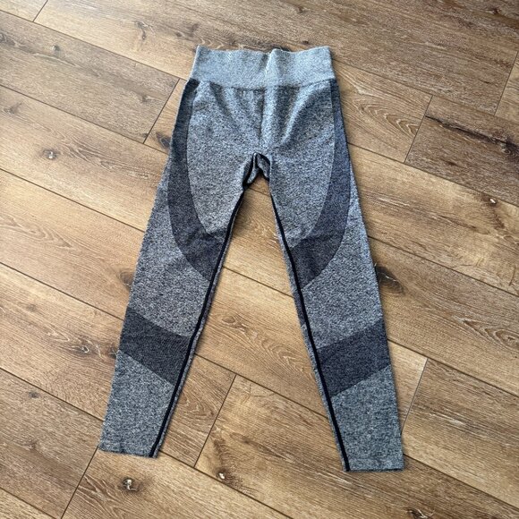 Pink Active leggings size Medium - Picture 10 of 14